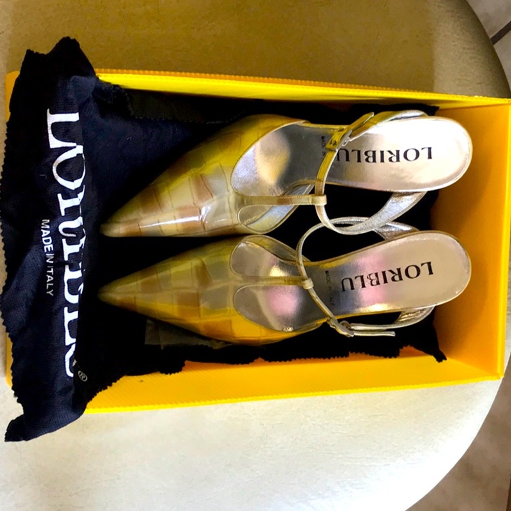 Made in Italy Loriblu patent leather stiletto heeled mules Size 6.